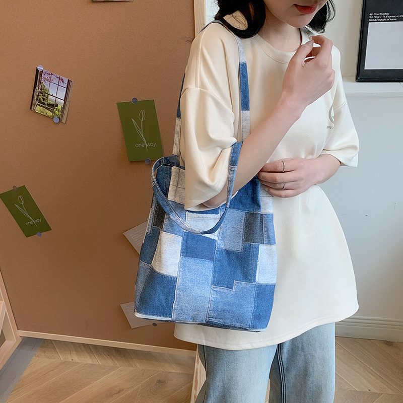 Checkered canvas bag for women, new Spring/Summer 2024, fashionable large-capacity single-shoulder underarm bag, casual and versatile tote bag Specification drawing