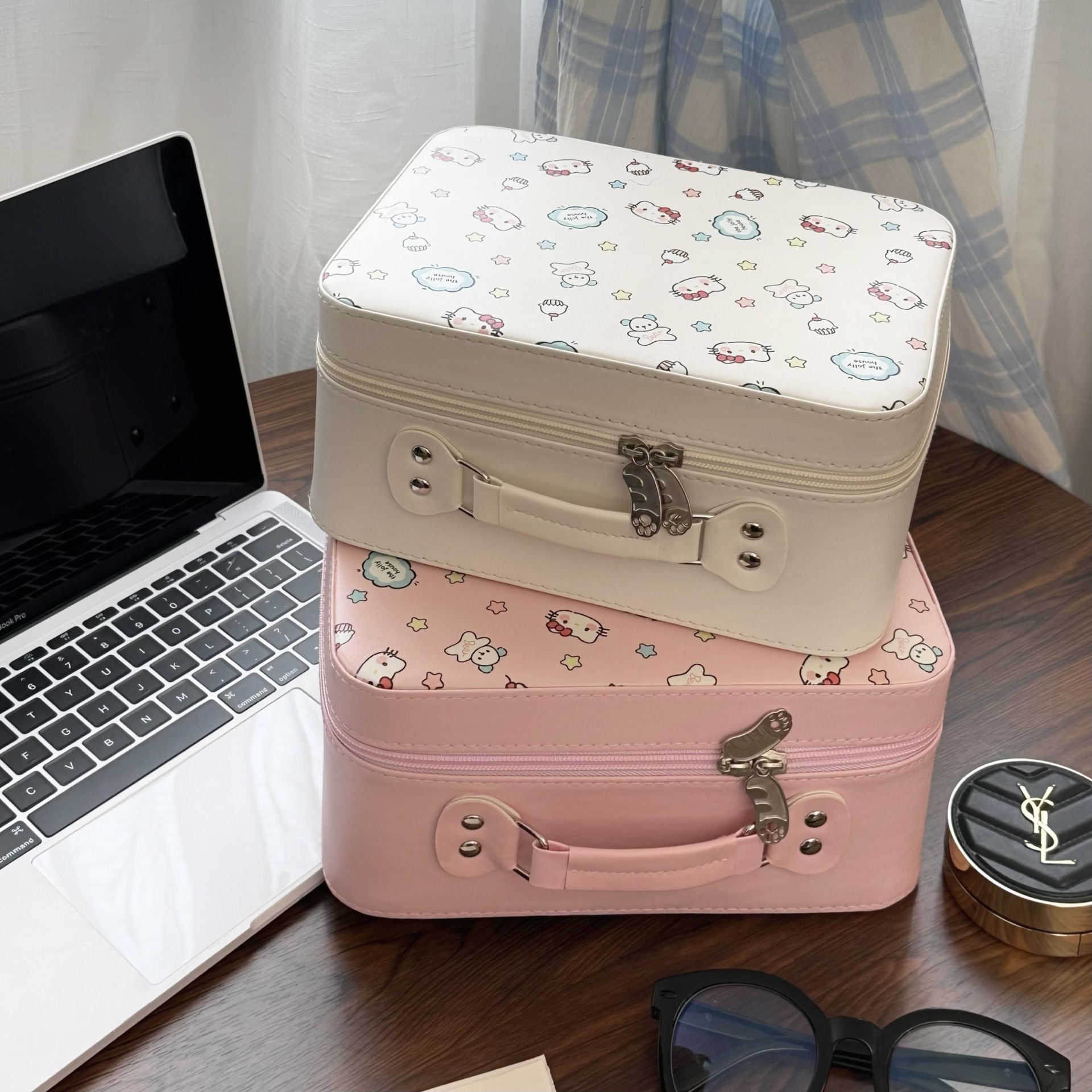 Cute bear cat makeup box, women's mirror 2025 new style business trip skin care product storage box, hand-held makeup bag Specification drawing
