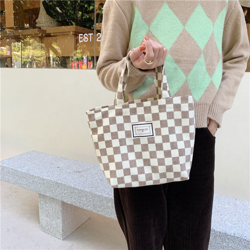 11261 Corduroy checkered hand-held bento Bag, ins Artistic Retro Mommy Bag, small carrying bag for going out, lunch box bag Specification drawing