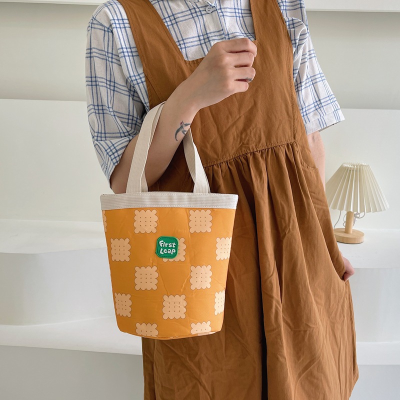 Korean original InS-style cute cookie bucket bag, high appearance level, mommy bag for going out, fresh and cute girl handbag Specification drawing
