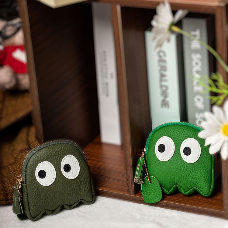 Cartoon cute coin purse, genuine leather coin case, mini and niche design, Korean ins soft top layer cowhide coin purse Application Scenario