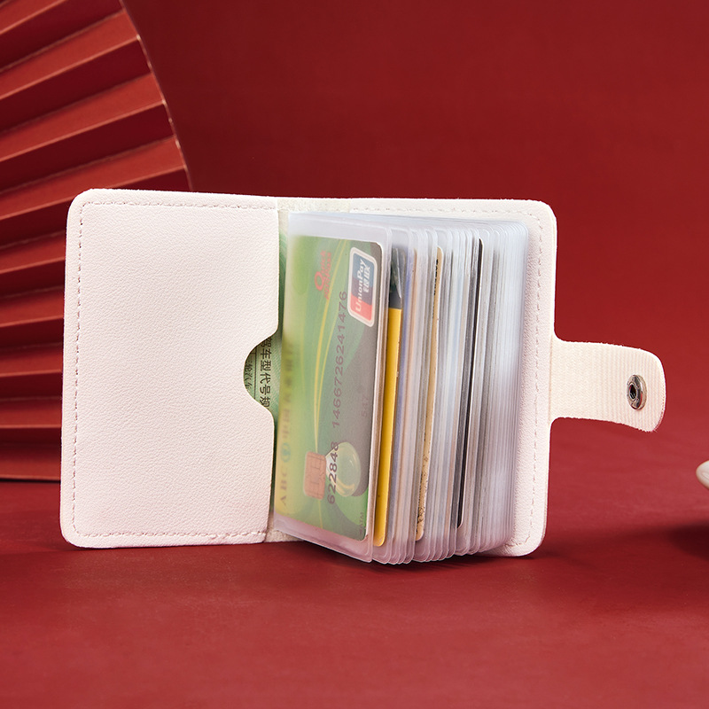 Cute and lucky cartoon card case, female personality, large capacity, multiple card positions, ultra-thin anti-demagnetization, small card holder case Application Scenario
