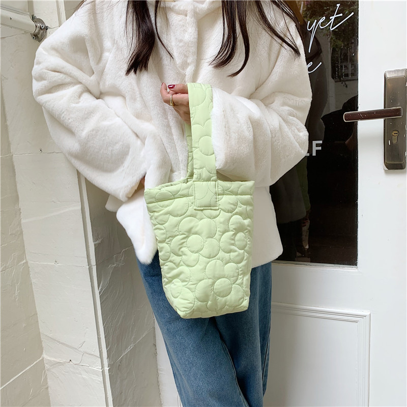 111261 Candy-colored ins Korean style sweet quilted flower bucket bag snacks Strolling, carrying a small bag, student girl Specification drawing