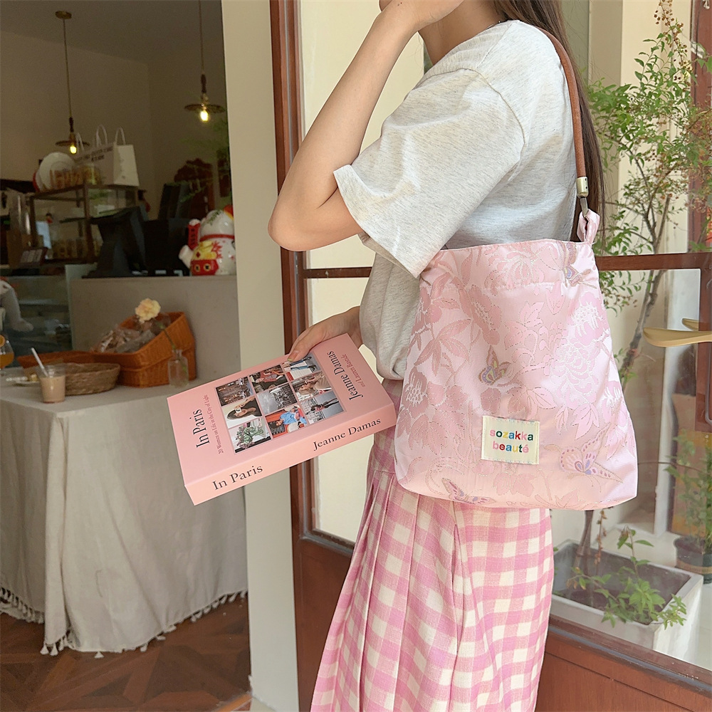 4594 Jacquard butterfly handbag, cowhide shoulder strap, retro underarm single-shoulder bag, high-end hand-held small square bag Specification drawing
