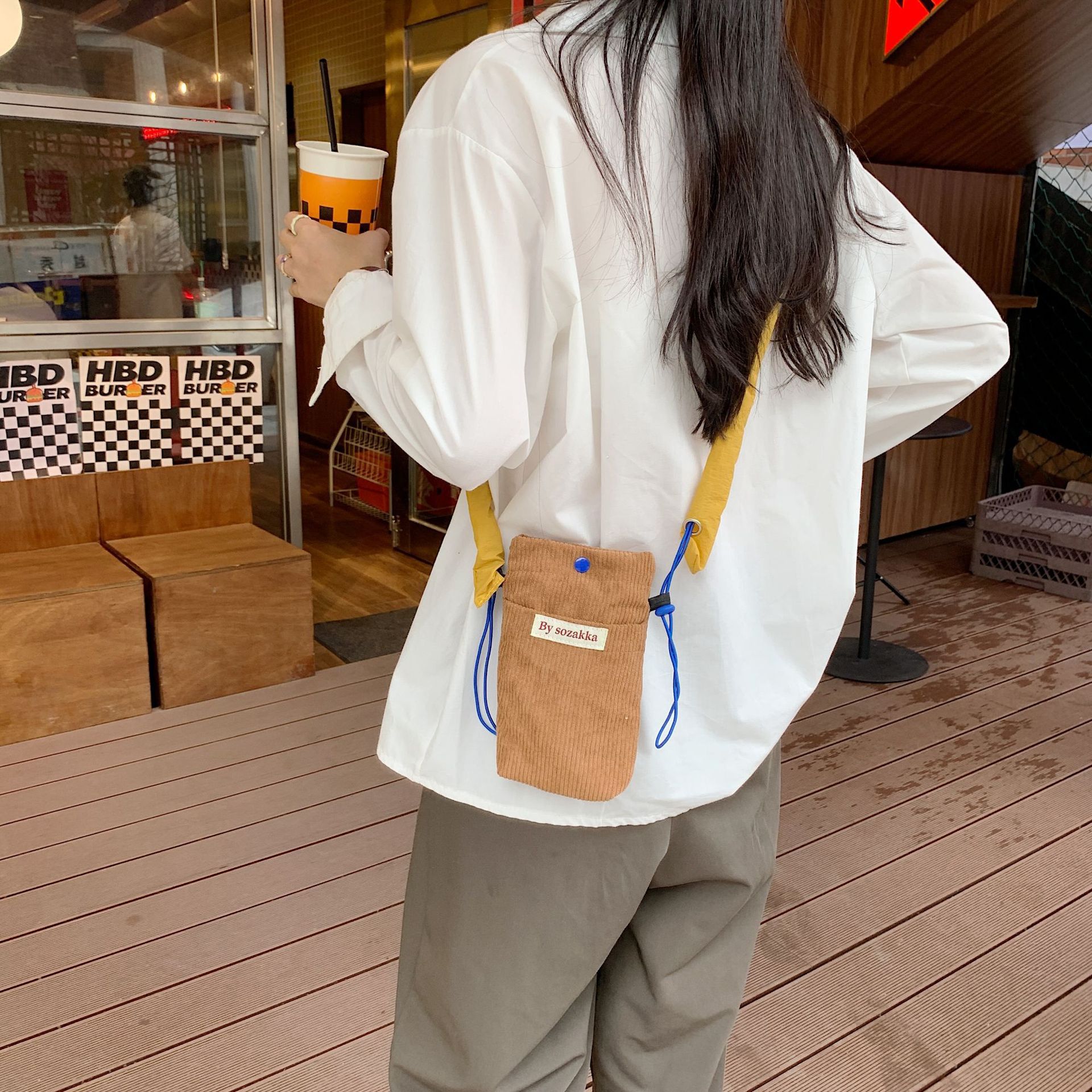 26226 Japanese corduroy crossbody phone bag, crossbody single-shoulder bag, mini storage bag for women's stroll Item Picture