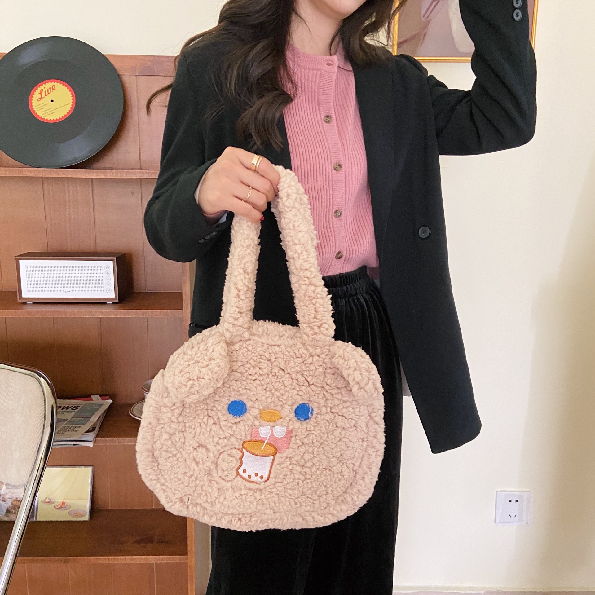 010292 Cute lamb plush bear ear handbag, Korean style Instagram sweet and versatile, student's class handbag Specification drawing