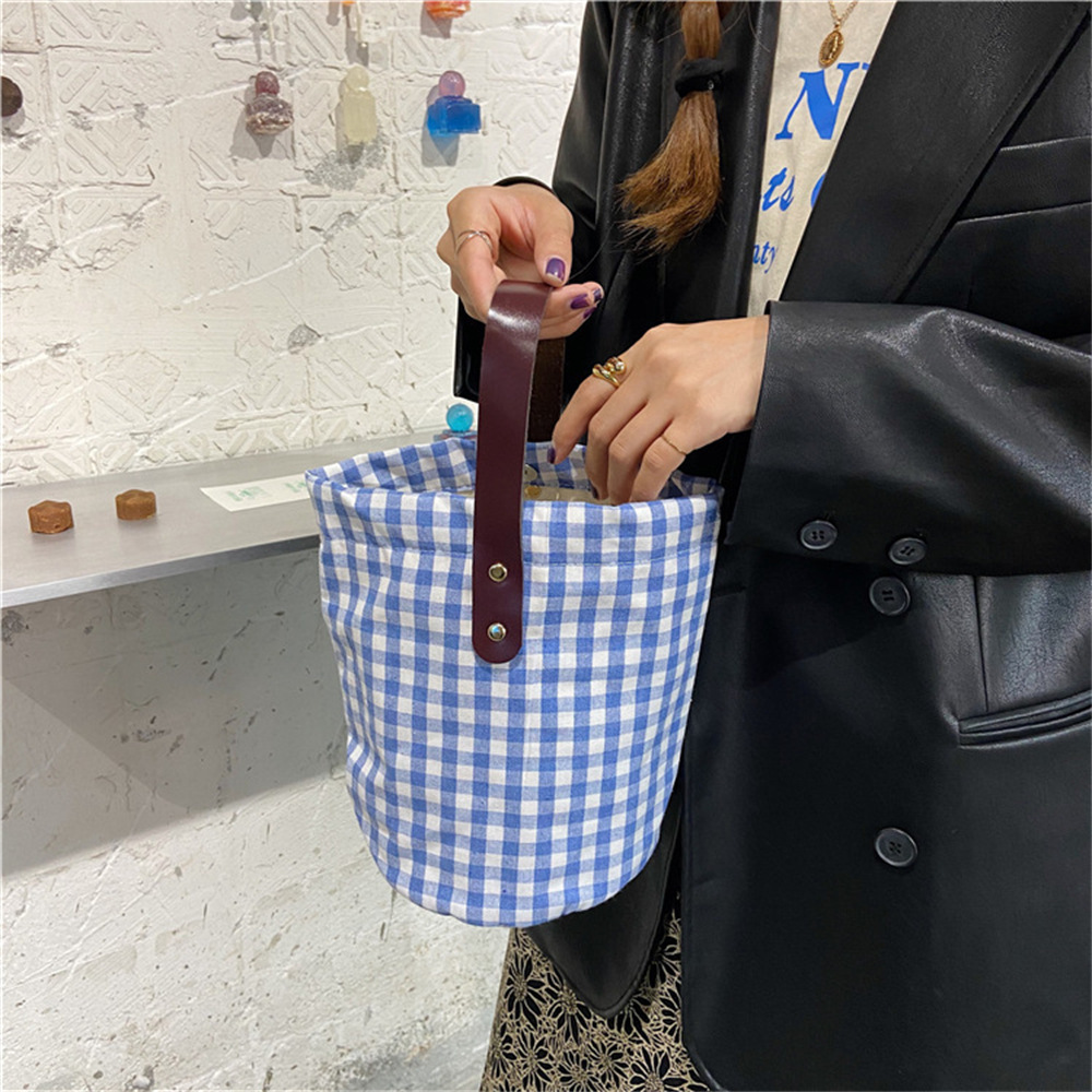 04251 Fresh and clean checkered canvas bag, hand-held lunch box bag, bucket bag, women's portable shoulder bag, small work handbag Specification drawing