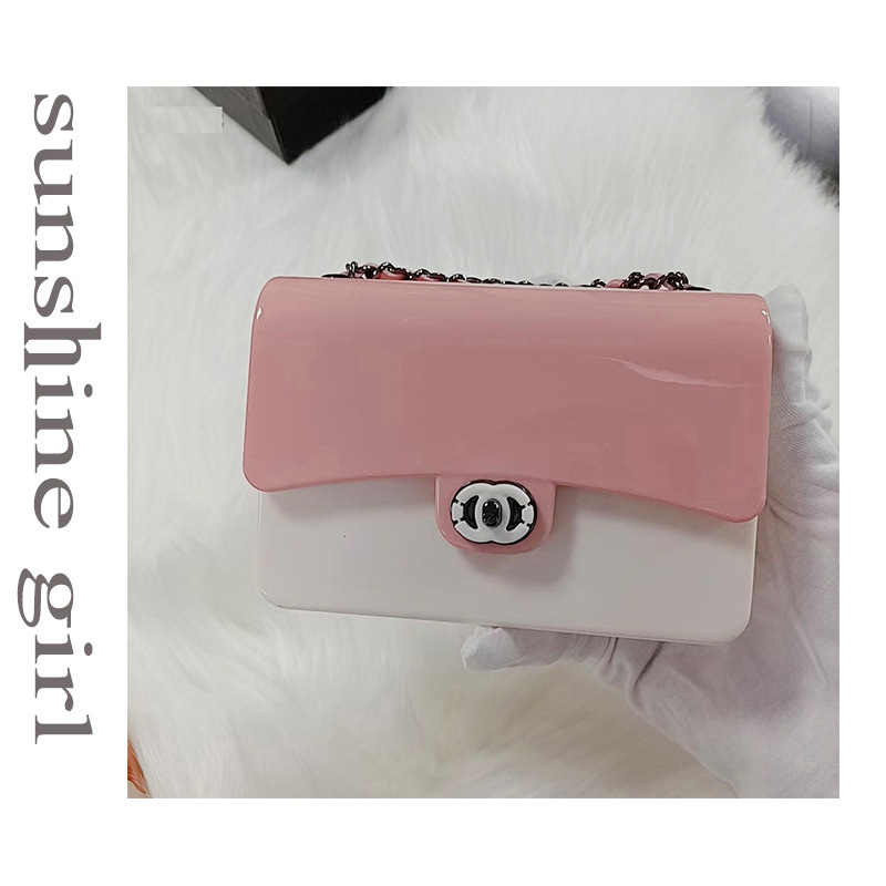 Summer 2025 new trendy Xiaoxiang acrylic bag, socialite chain bag, black and white color-blocked women's box bag Specification drawing