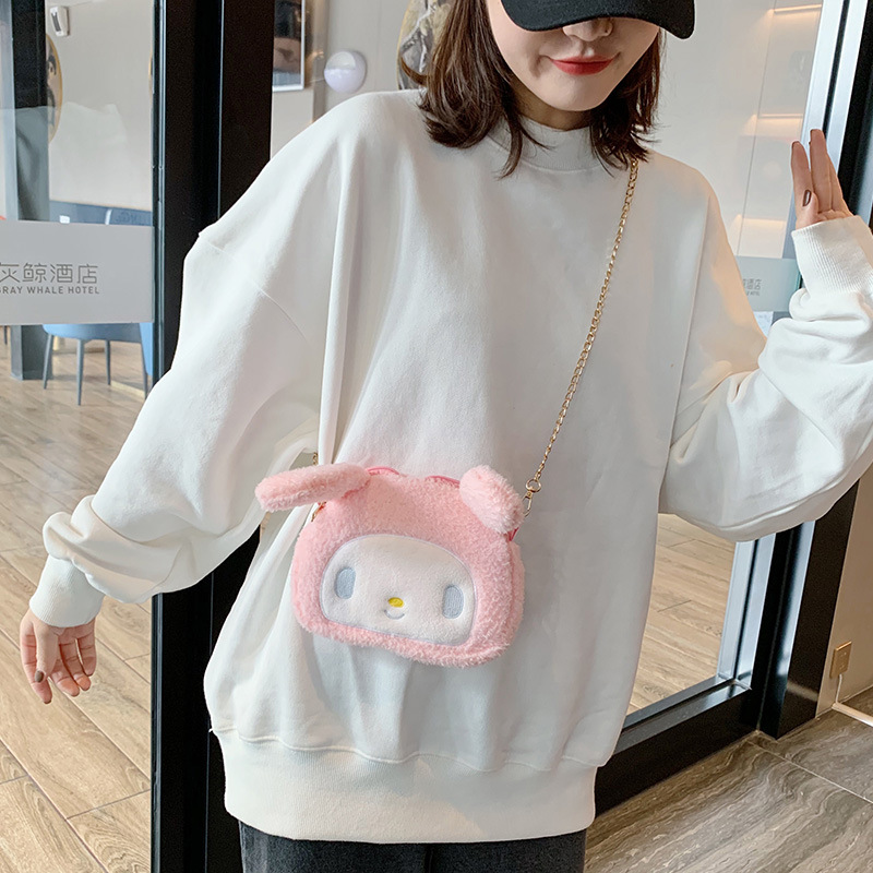 2021 Fashionable new bags: single-shoulder small coin purse, cosmetic bag, cool bag, bear crossbody bag, personalized and trendy plush bag details Picture