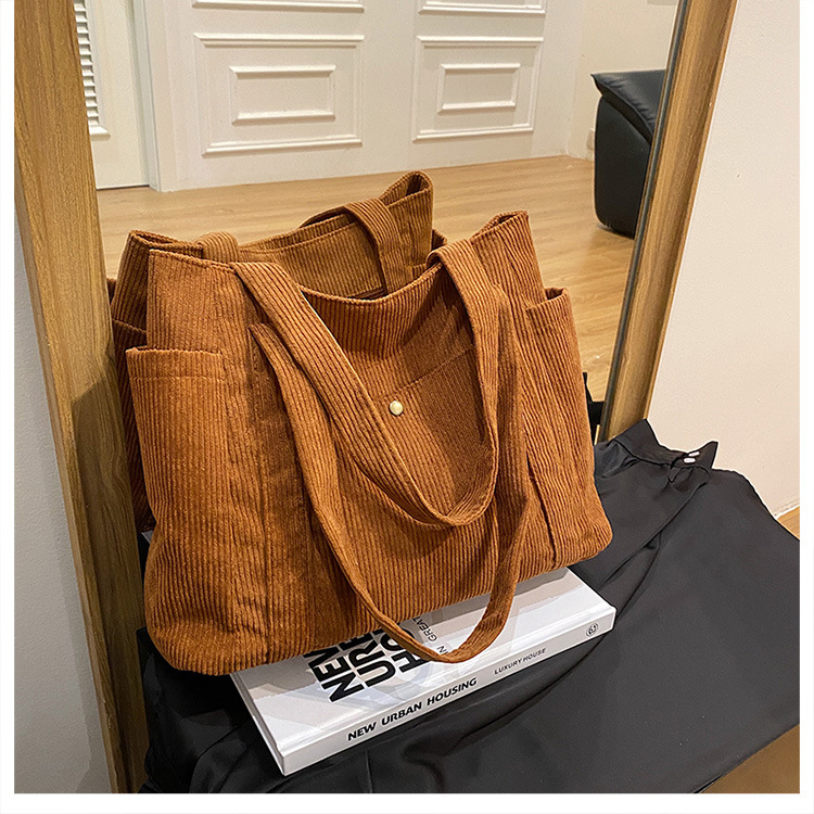 Tote Bag Women's 2024 Spring New casual, simple, large-capacity commuter single-shoulder bag, fashionable color-blocking corduroy bag details Picture