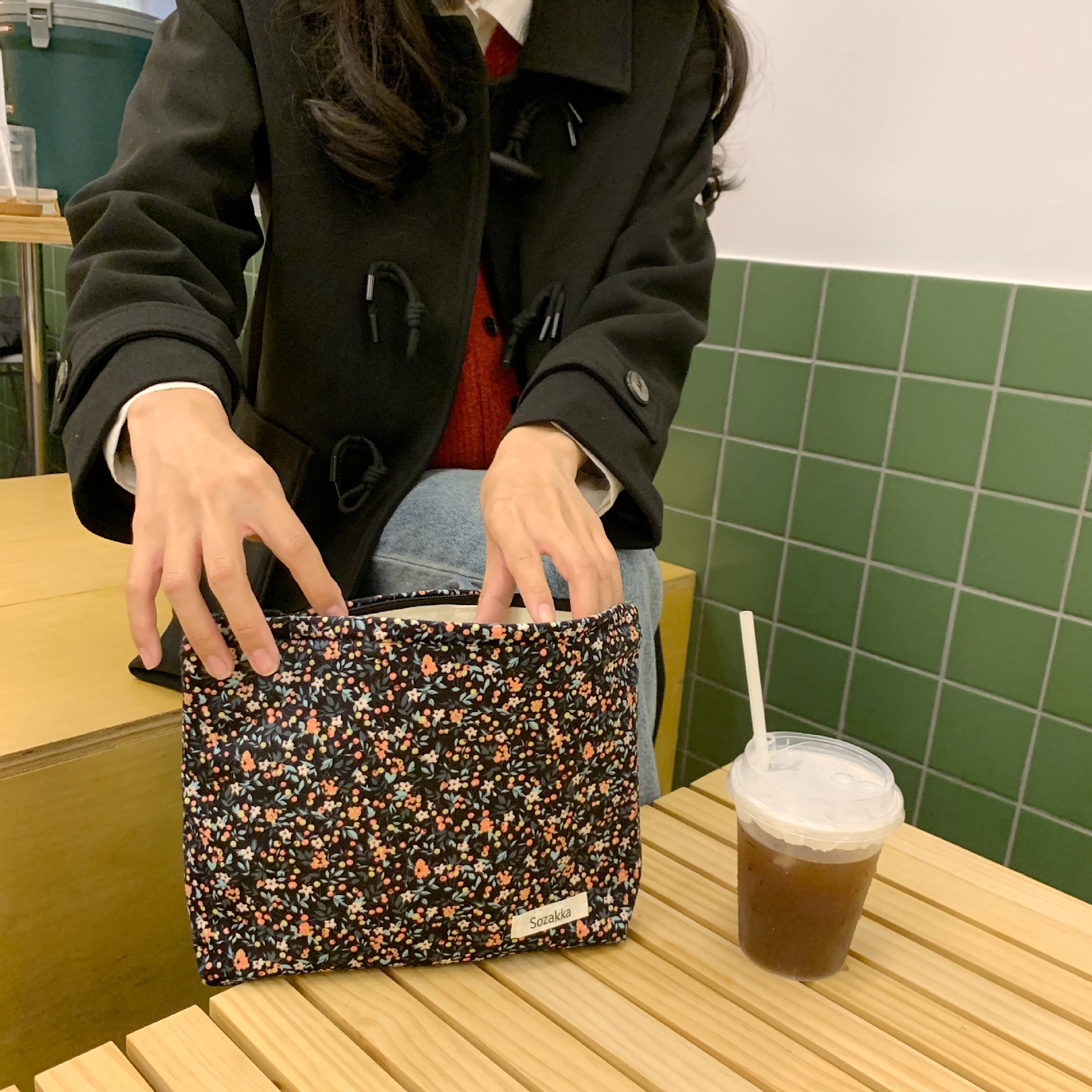 21051 InS-style retro small floral makeup bag, corduroy lipstick storage bag, portable toiletry bag Specification drawing