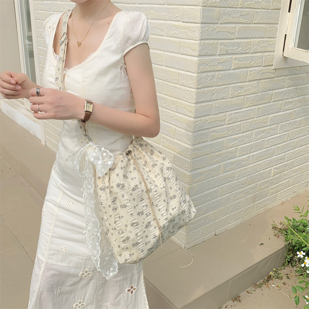 53123 Korean niche floral canvas bag for Women 2025 New large-capacity casual commuting single-shoulder crossbody bag Specification drawing