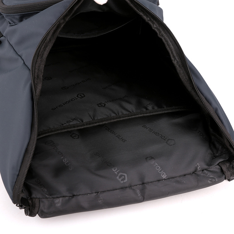 New men's casual backpack, trendy large-capacity backpack, business commuting computer bag, fashionable and casual men's bag, schoolbag Application Scenario