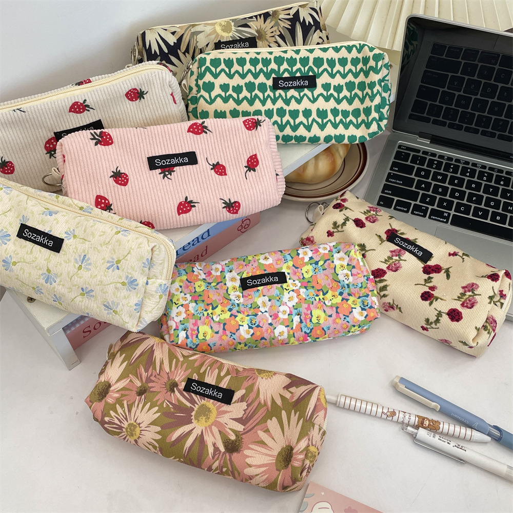411273 New retro floral print stationery box, large capacity, student class portable storage pen case, makeup bag for girls details Picture