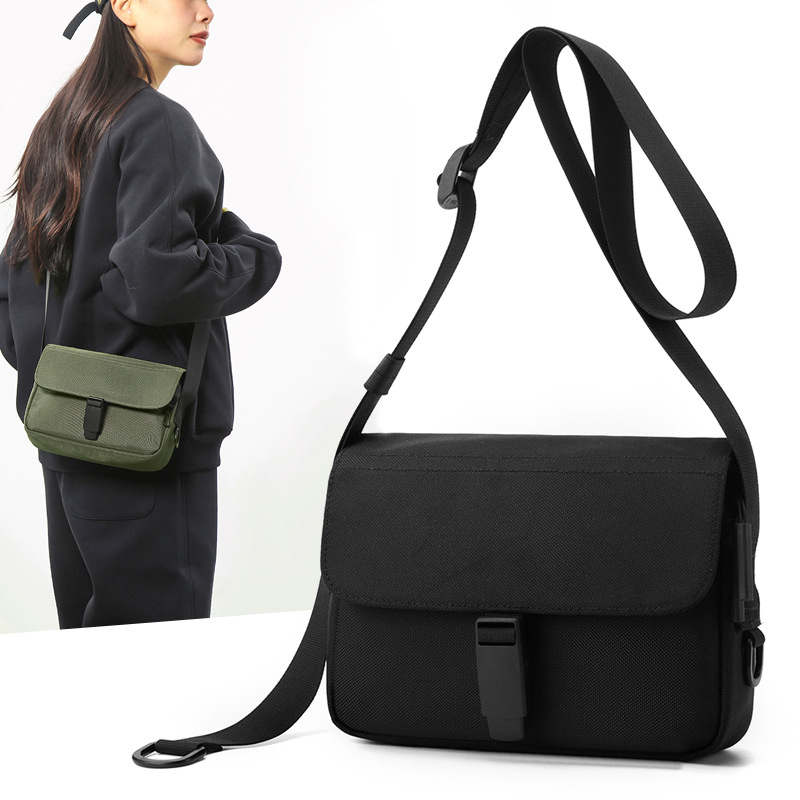 WEPOWER's new casual commuting single-shoulder crossbody bag features a large-capacity sports function, windproof and water-repellent cycling crossbody full figure