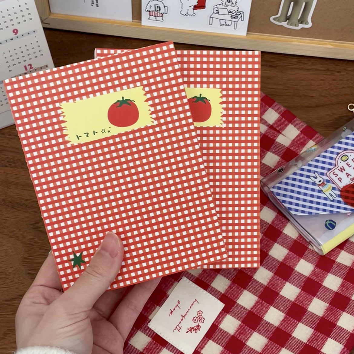 The same style of handcrafted notebook as Xiaohongshu, cute tomato, high appearance level notebook, schedule book, blank page diary note book full figure