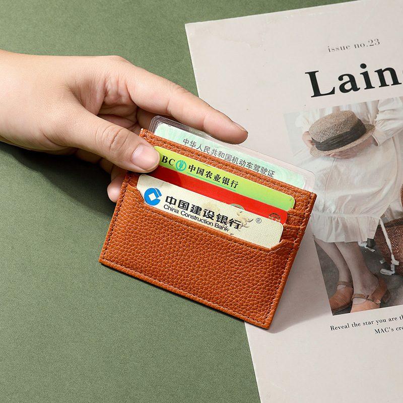 2024 Cross-border bestseller: Fashionable and simple small card case for women, exquisite, compact and ultra-thin ID card holder, one-piece style for women Application Scenario