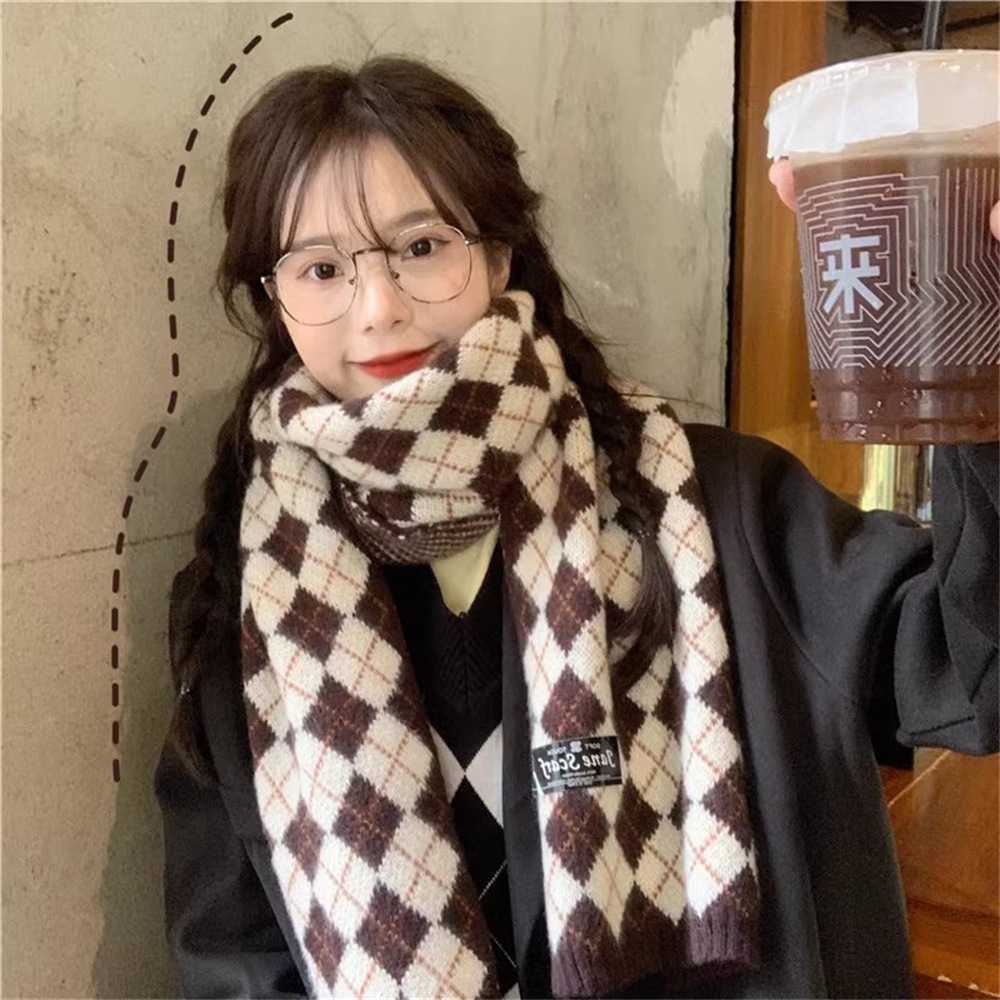 110283 Soft and glutinous knitted diamond-shaped woolen scarf for women, warm in autumn and winter, Korean student shawl, imitation cashmere scarf details Picture