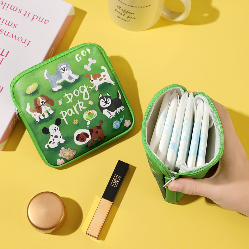 Spring outing puppy sanitary napkin storage bag, sanitary napkins, coin purse, headphones, data cable, portable student menstrual kit full figure
