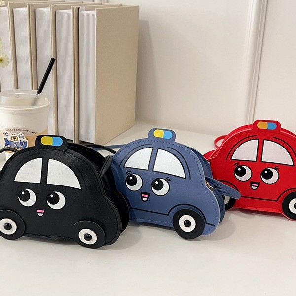 Children's crossbody bag for boys and girls 2022 New style Boys' car coin purse Fashion accessories Princess single-shoulder bag details Picture