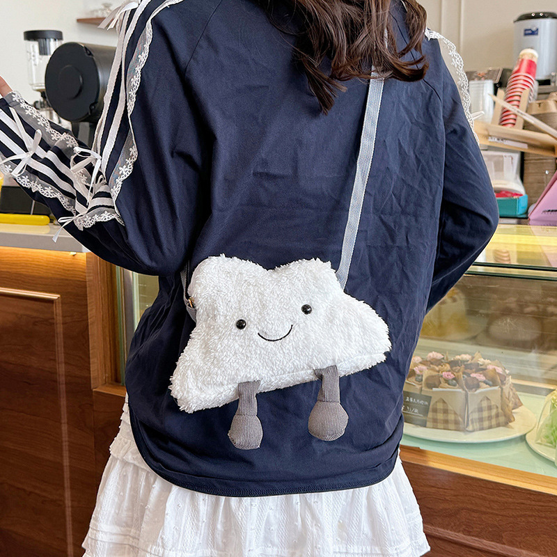 Cheap furry bag batch, versatile, casual and fashionable cloud crossbody plush bag, small bag, cute girl single-shoulder bag, trendy bag full figure