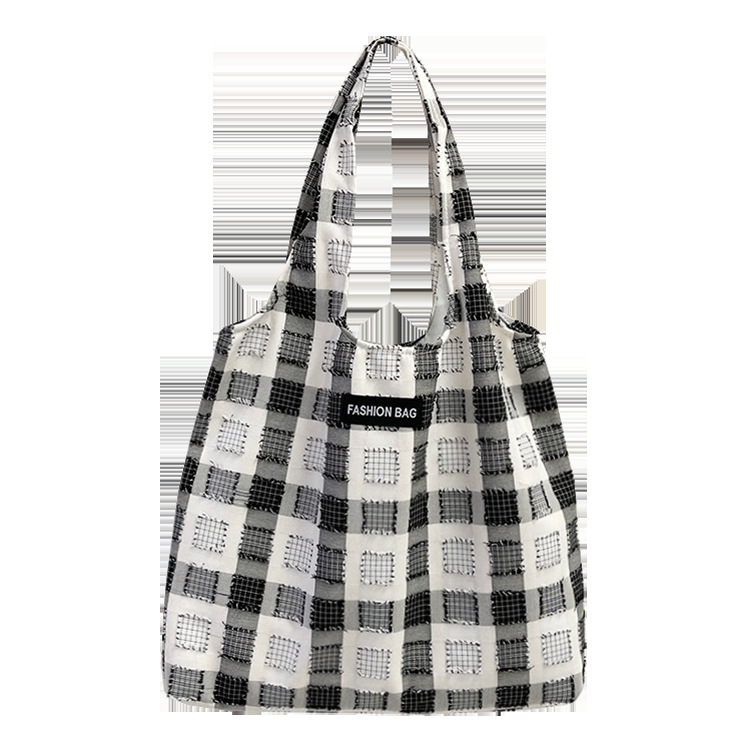 Forest-themed college style artistic girl checkered versatile tote bag, Korean Instagram fresh and cute student class shoulder bag Item Picture