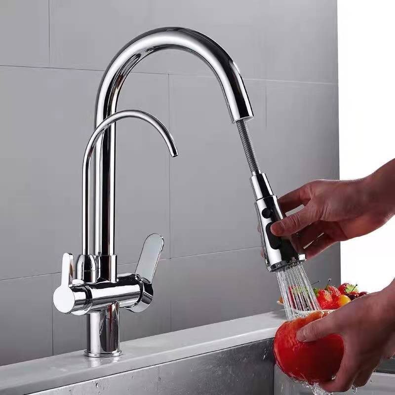 Kitchen pull-out cold and hot water faucet, three-in-one pure direct drinking water faucet, sink, sink faucet Application Scenario