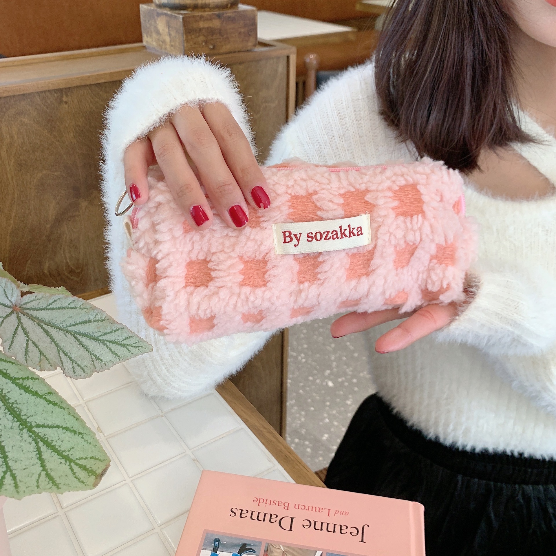 21032 Waffle Lamb Plush Pen Case, Japanese-style stationery storage bag for primary school students, large capacity for female students details Picture