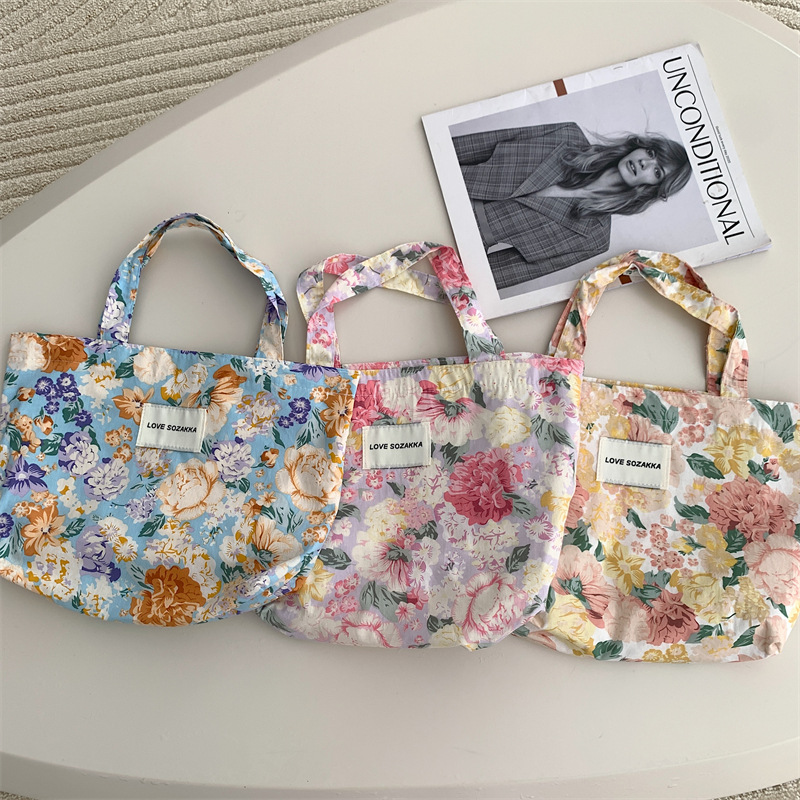 3692 Fresh and delicate floral hand-held bento bag, cute hand-held cotton bag, lunch box, lunch bag, Mommy Bag for girls Application Scenario
