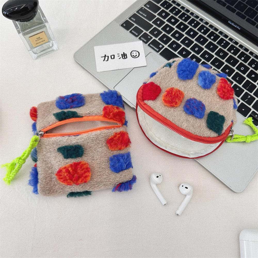 311111 Autumn Retro colorful dumpling small round bag, makeup bag, phone bag, cushion lipstick, Earphone storage bag full figure