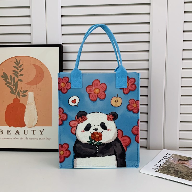National trend postal Panda flower felt bags, tote bags, commuter women's bags, single-shoulder hand-carrying bags, gift bags Application Scenario