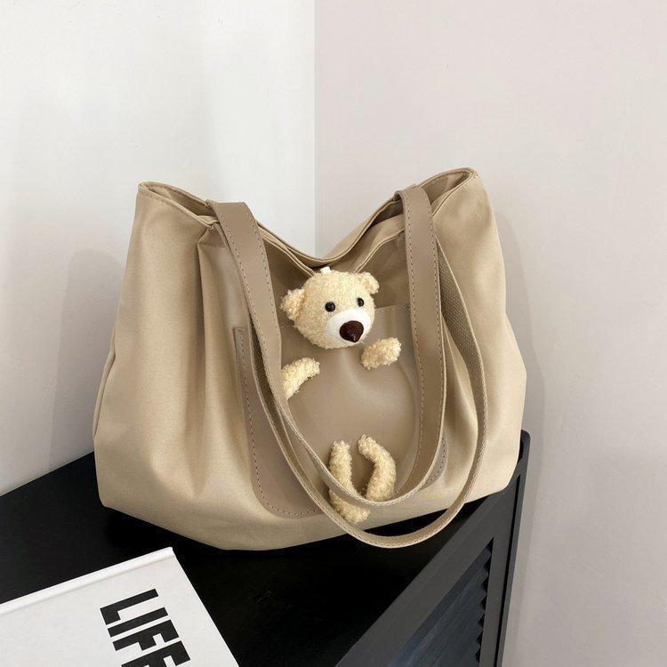 Japanese-style casual large-capacity nylon single-shoulder bear girls' bag, new autumn and winter crossbody bag, cute girl tote bag undefined