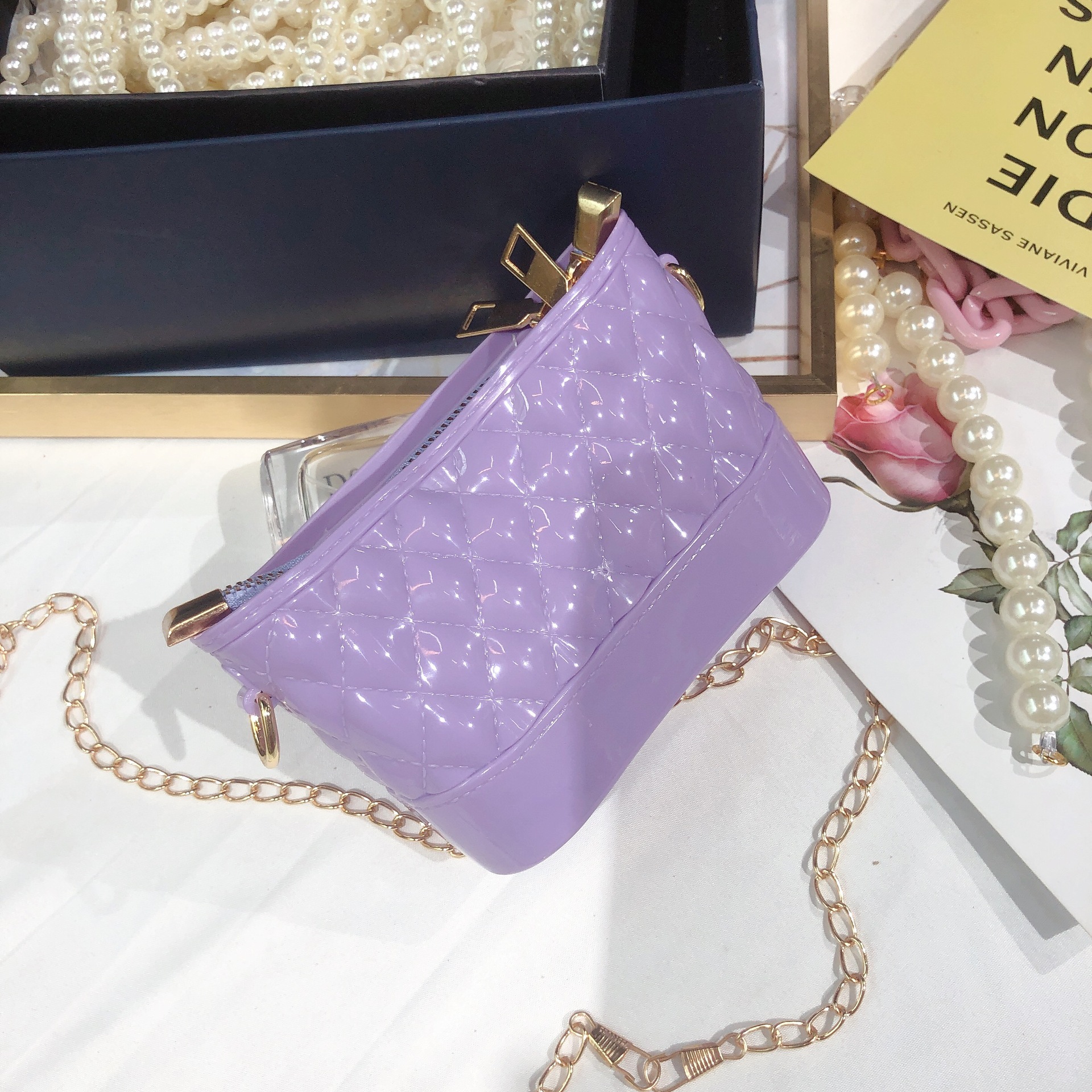 Cross-border wholesale stray bag Women's bag 2025 New style Chanel-style diamond-shaped chain single-shoulder bag simple crossbody women's bag Item Picture