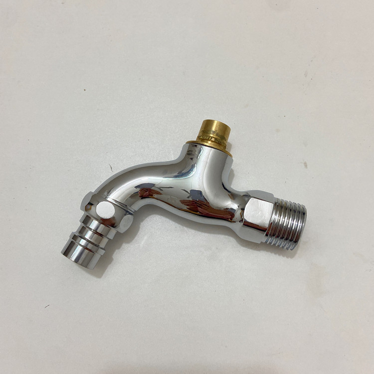 Anti-theft lockable washing machine faucet 4 for household users to rent out a house with a key for car washing Application Scenario