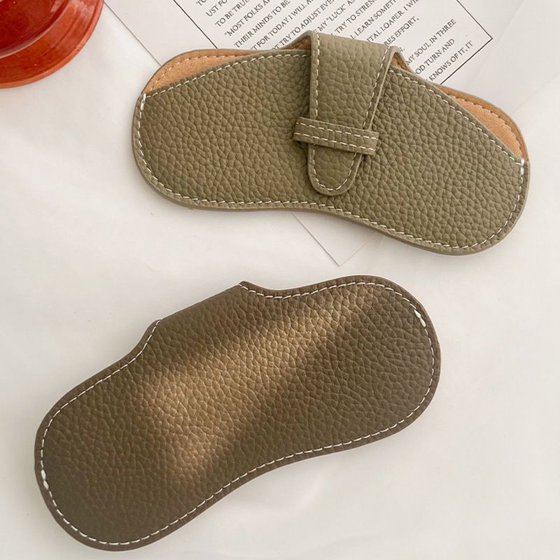 The manufacturer's new portable sunglasses bag, glasses case, men's sunglasses protection case, girls' eye clip, fashionable glasses details Picture