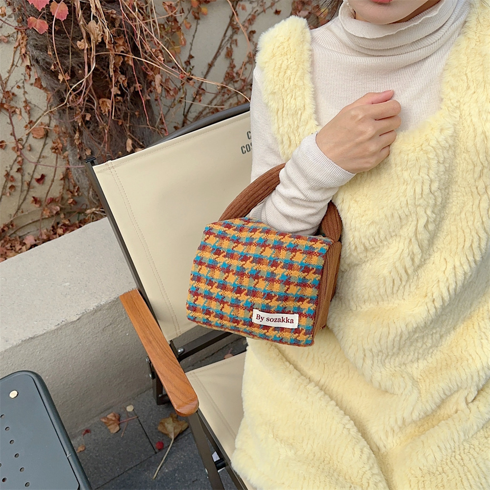 31194 Autumn and Winter new thousand-bird check woolen handbag, new hand-held bag, portable shopping hand-held bag Specification drawing