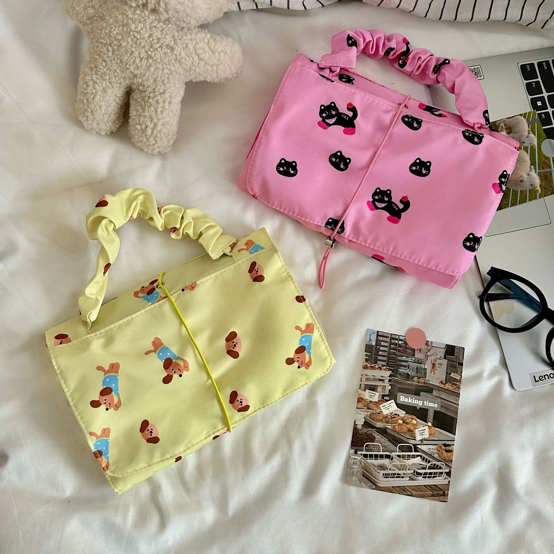 Cartoon elastic detachable makeup bag for women 2025 new model, portable for going out, large-capacity zoned storage bag, washbasin bag details Picture