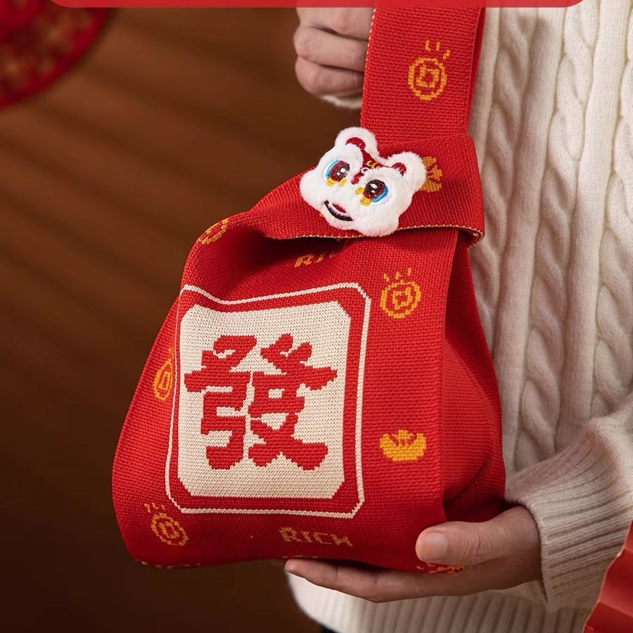 New Year knitted bags, Snake Year handbags, large-capacity Spring Festival greetings gifts, single-shoulder bags, Christmas gift bags in stock full figure