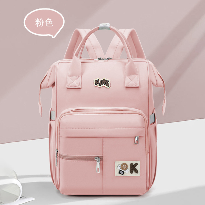 New multi-purpose mom bag with large capacity aluminum foil insulation and water repellent backbag, fashionable baby and mother bag for taking kids out Application Scenario