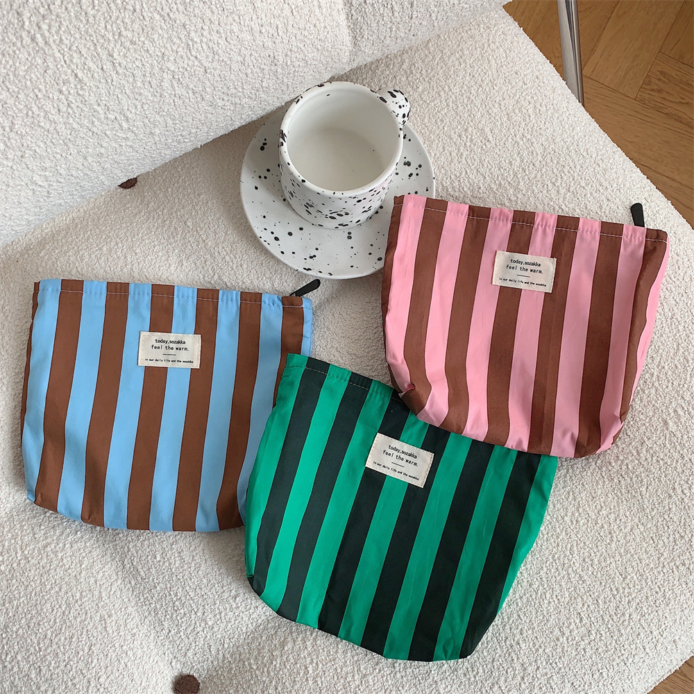 310175 striped cosmetic bag with zipper canvas for travel, large capacity cosmetic storage bag for women full figure