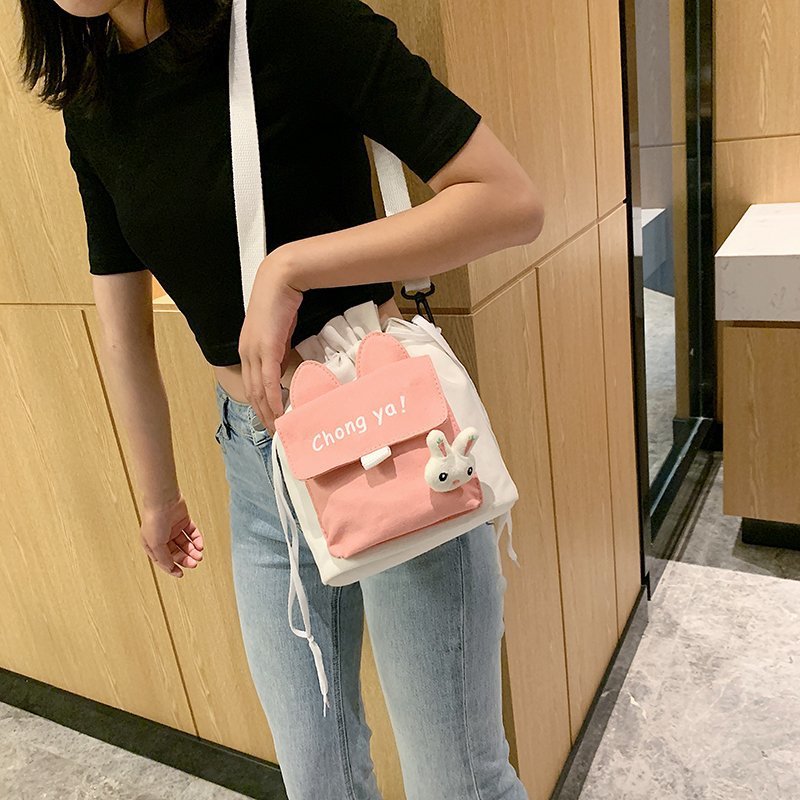 Korean campus fresh and cute cartoon rabbit bucket bag, color-blocking small bag, versatile casual single-shoulder crossbody bag Specification drawing