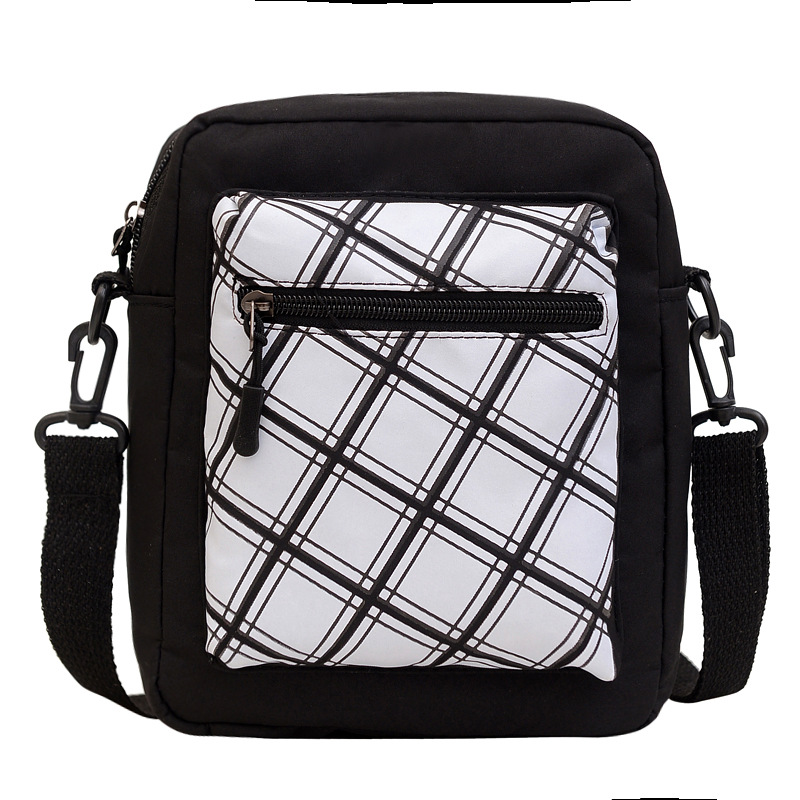 A new and popular Korean-style cute girl crossbody bag, a fresh and sweet cartoon single-shoulder bag, and a Japanese-style casual student bag Item Picture