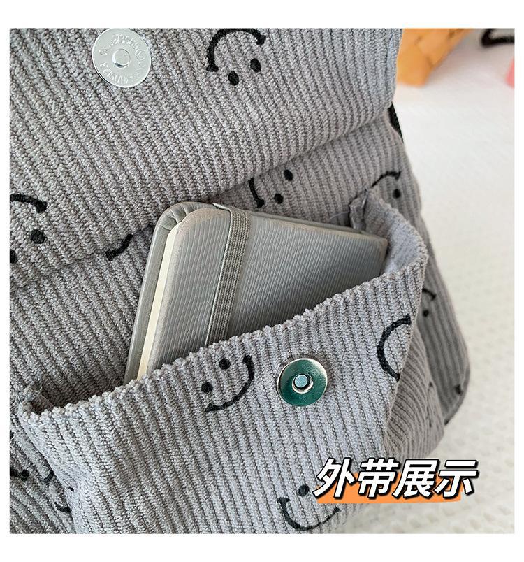 British-style versatile and cute single-shoulder mini crossbody bag 2023 new artistic and casual small bag backpack batch undefined