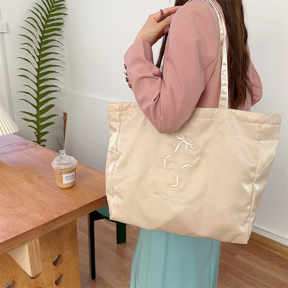 44284 large-capacity double-sided embroidered bow, sweet tote bag, single-shoulder cloth bag, canvas schoolbag for girls Specification drawing