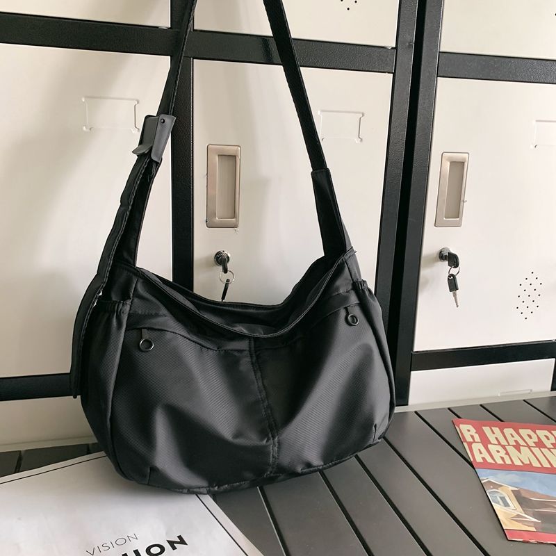 High-end, super soft nylon fabric bag, women's bag, shoulder bag, fashionable and versatile commuting bag, simple crossbody bag details Picture