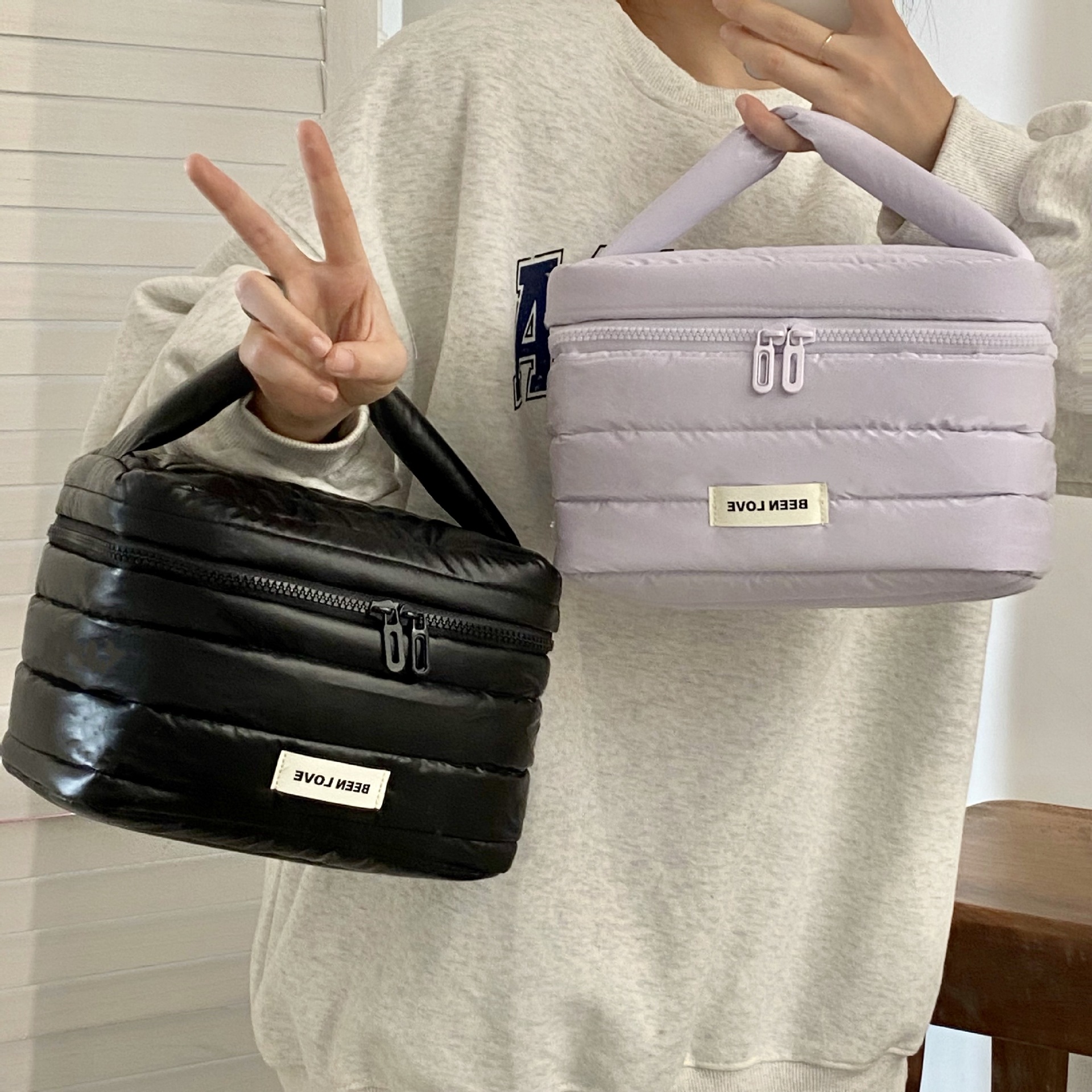 Cloud Makeup Bag for Women 2025 New large-capacity portable travel hand-held storage bag, outdoor cosmetics and toiletries bag full figure