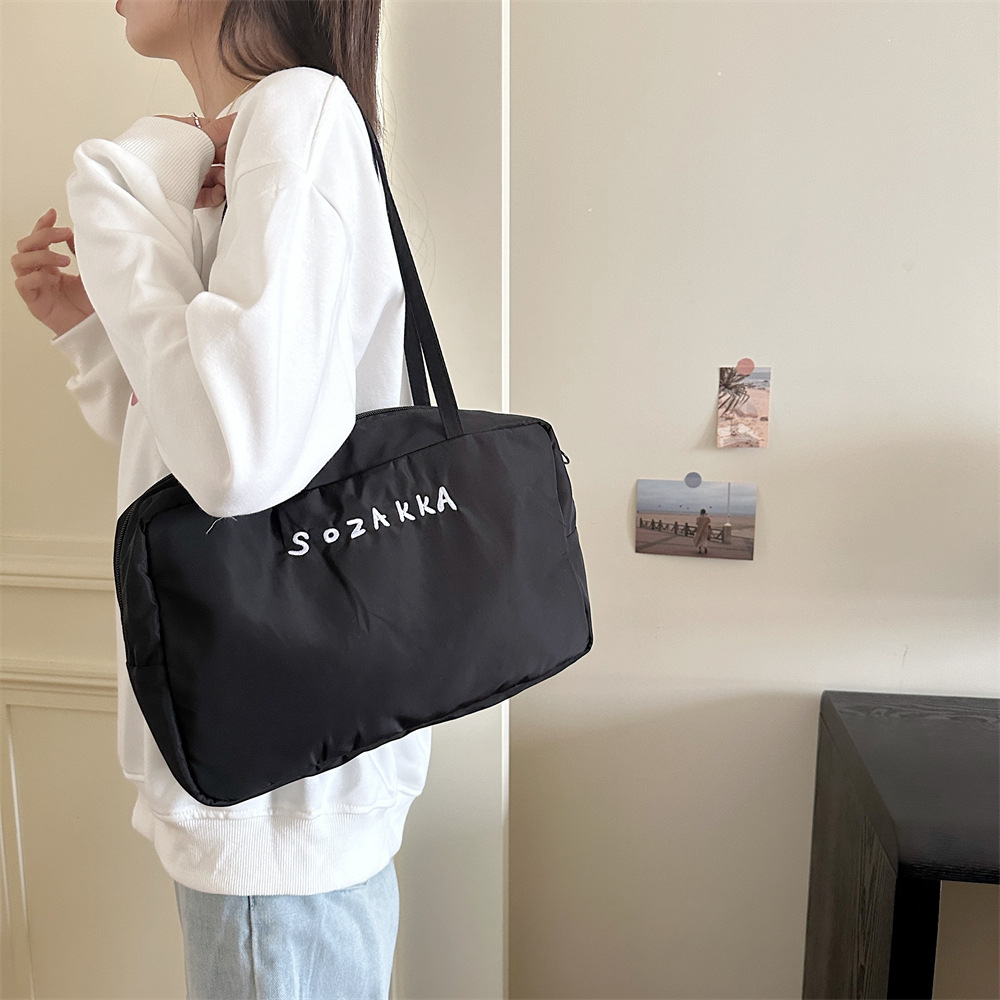 4861 College-style canvas bag for women, 2024 new niche underarm bag, casual large-capacity single-shoulder tote bag details Picture