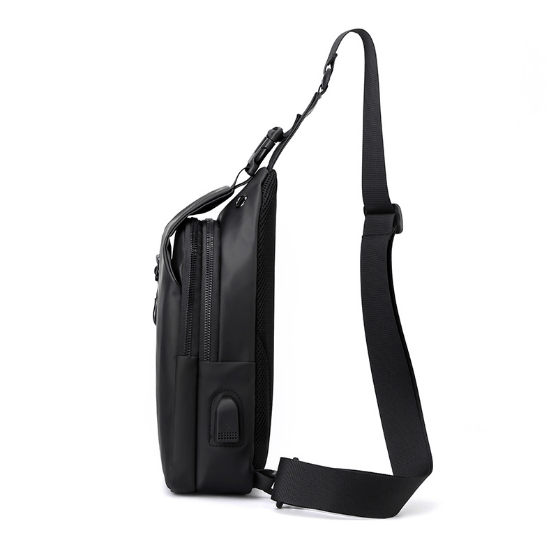 New cross-border men's chest bag, casual large-capacity single-shoulder crossbody bag, Korean-style motorcycle bag, water-resistant trendy backpack Application Scenario