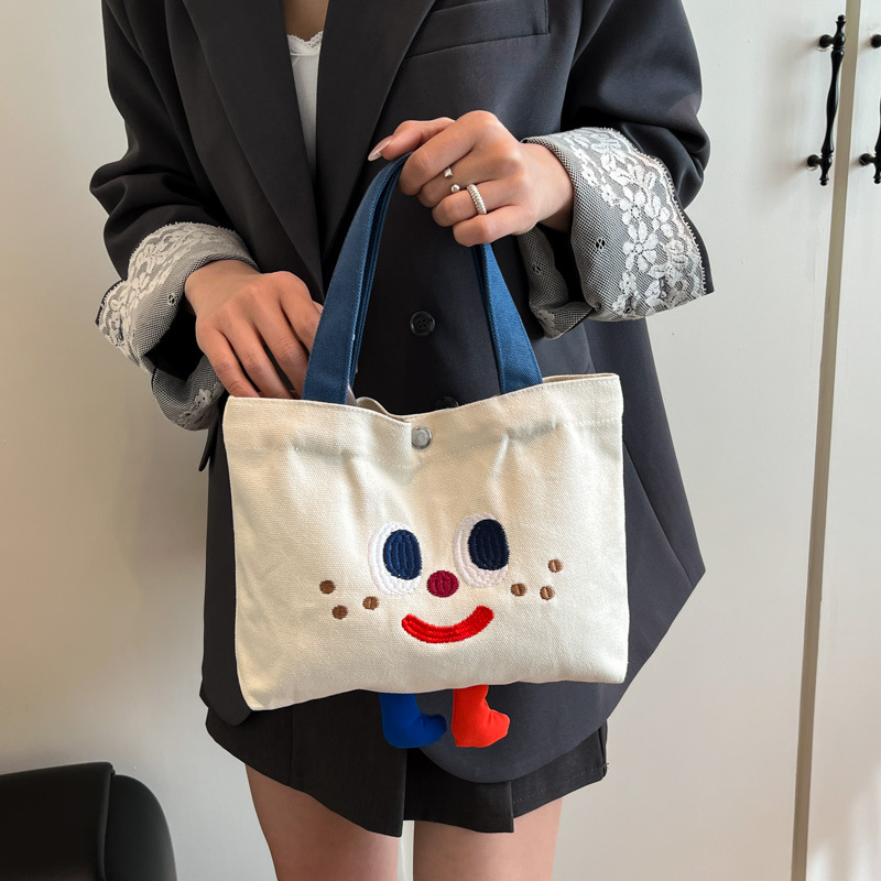 ins mini canvas bag, cute peach tote bag, Korean girl snack bento small bag canvas bag wholesale Application Scenario