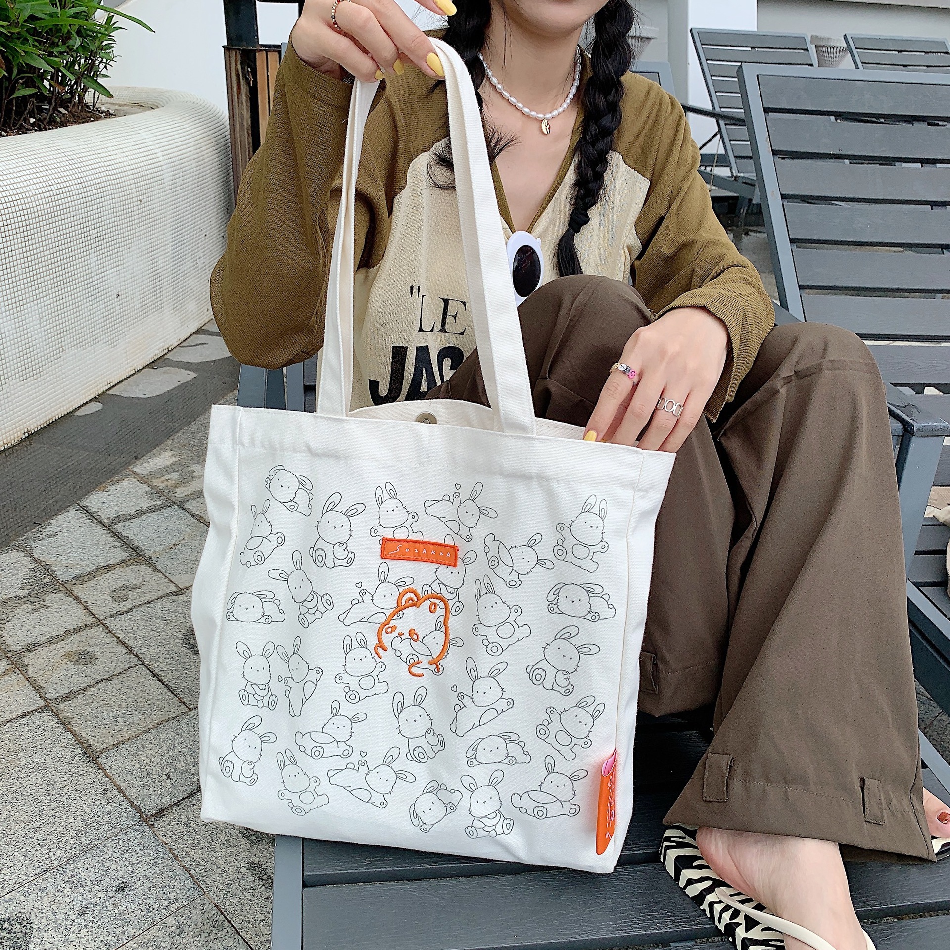 Stock 26104 Little Rabbit Canvas Bag, large-capacity single-shoulder bag for women, simple student double-shoulder handbag, durable Specification drawing